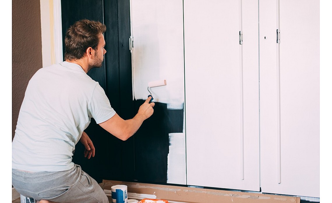 Як реставрувати старі міжкімнатні двері: поради експертів